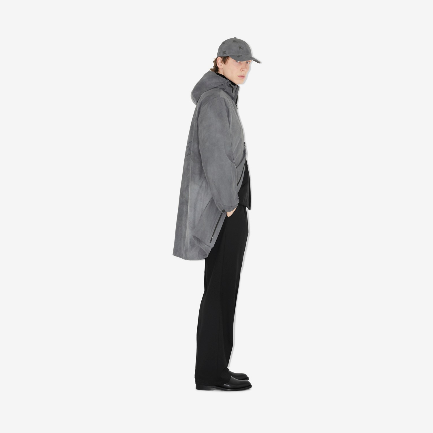 Cappotto in cotone tecnico con stemma con foglie di quercia (Nero) - Uomo | Sito ufficiale Burberry®