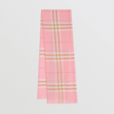 burberry candy pink
