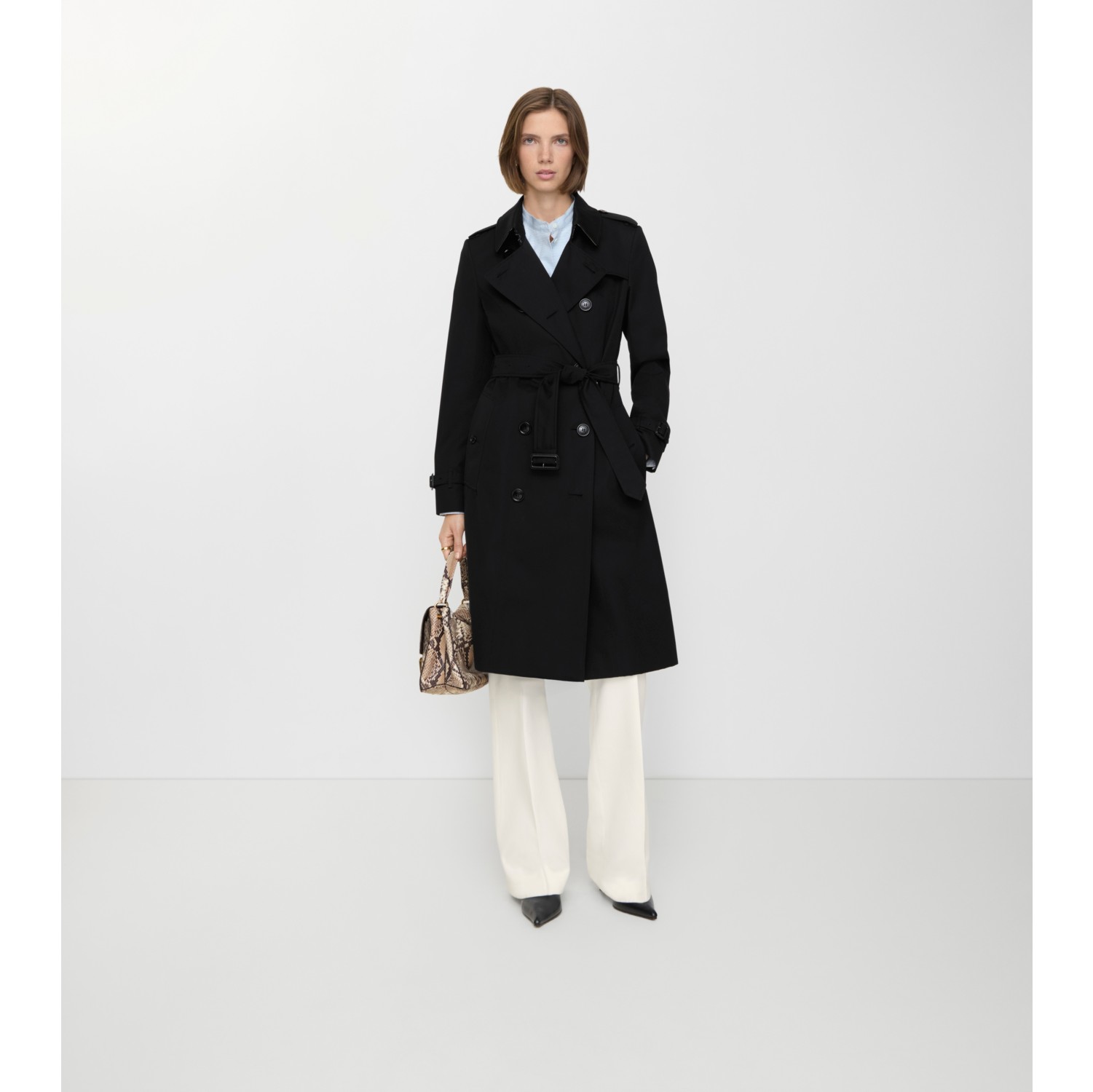 Long Chelsea Heritage Trench Coat in Black - Women, Cotton