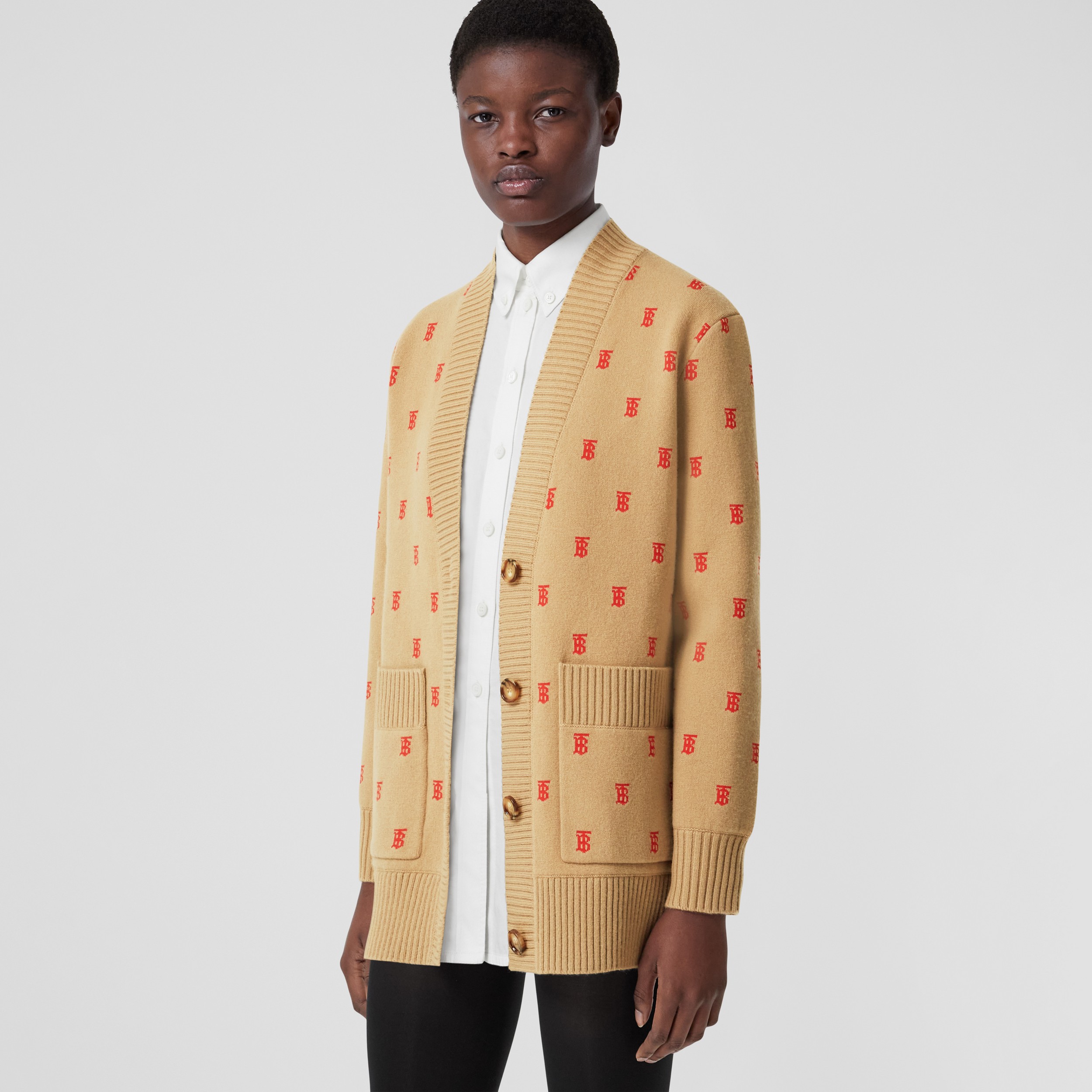 Cardigan oversize in misto lana e cashmere con motivo monogramma (Beige Archivio) - Donna | Sito ufficiale Burberry® - 1