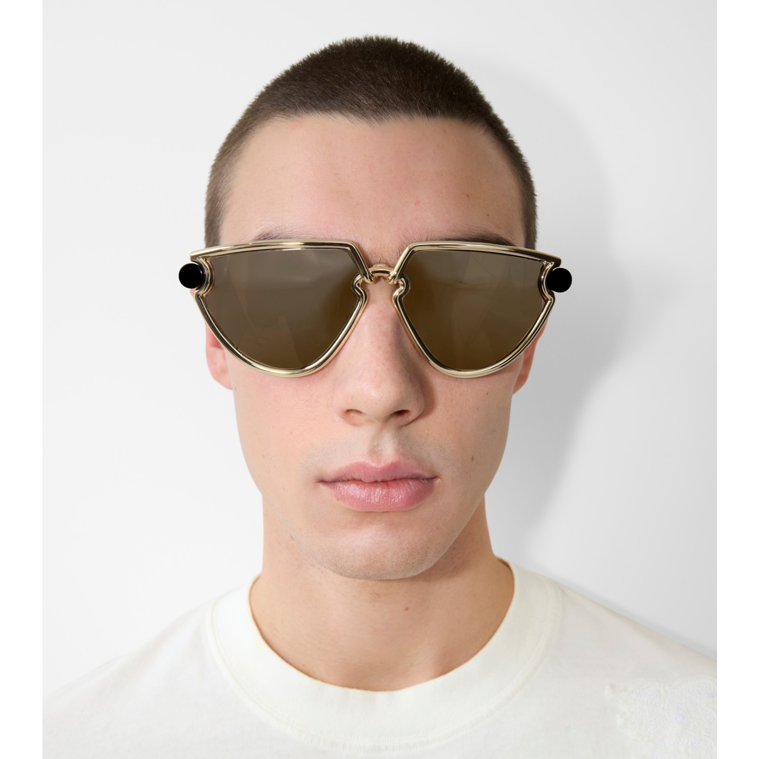 Clip Sunglasses in Gold Burberry Official