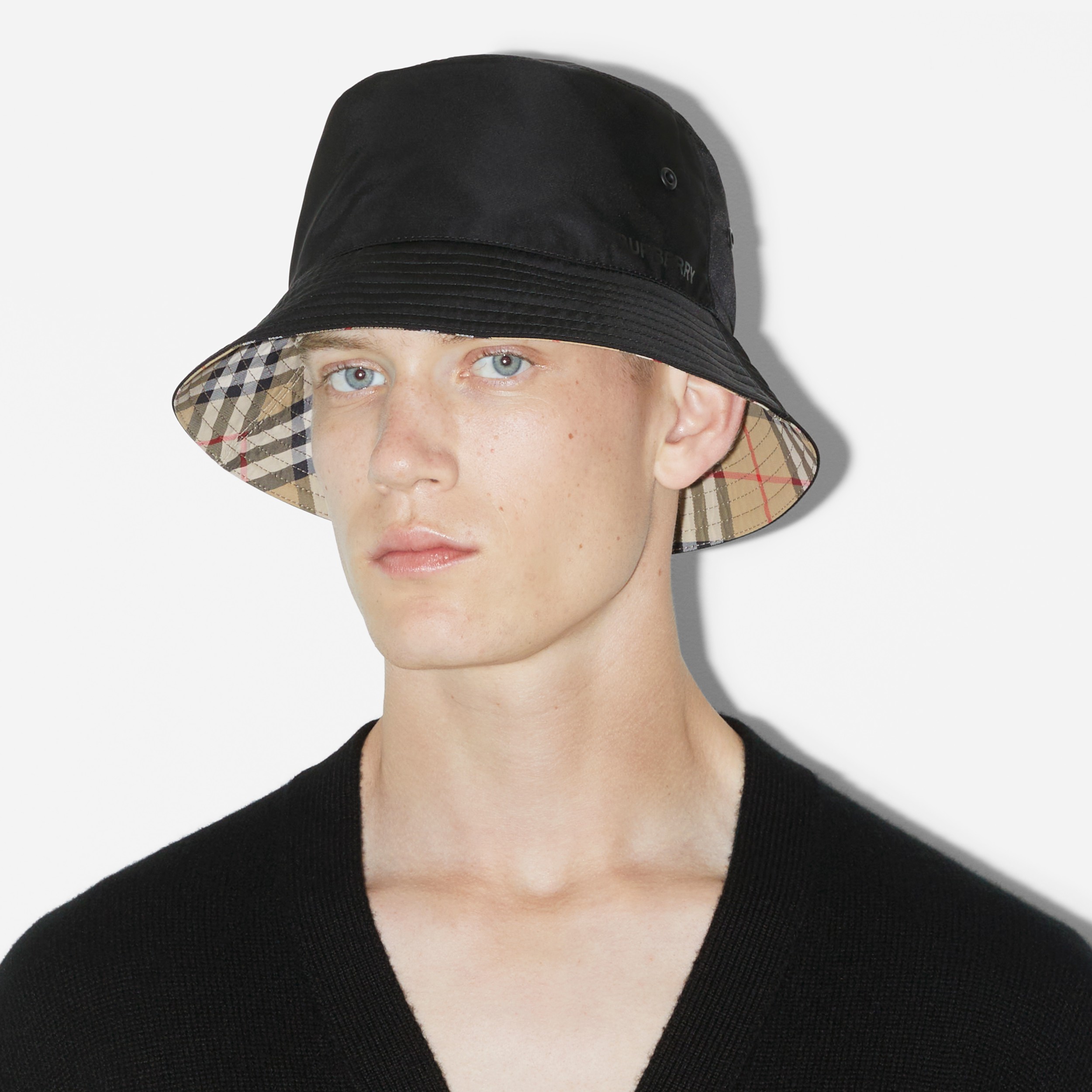 Nylon Reversible Bucket Hat in Black/archive Beige | Burberry