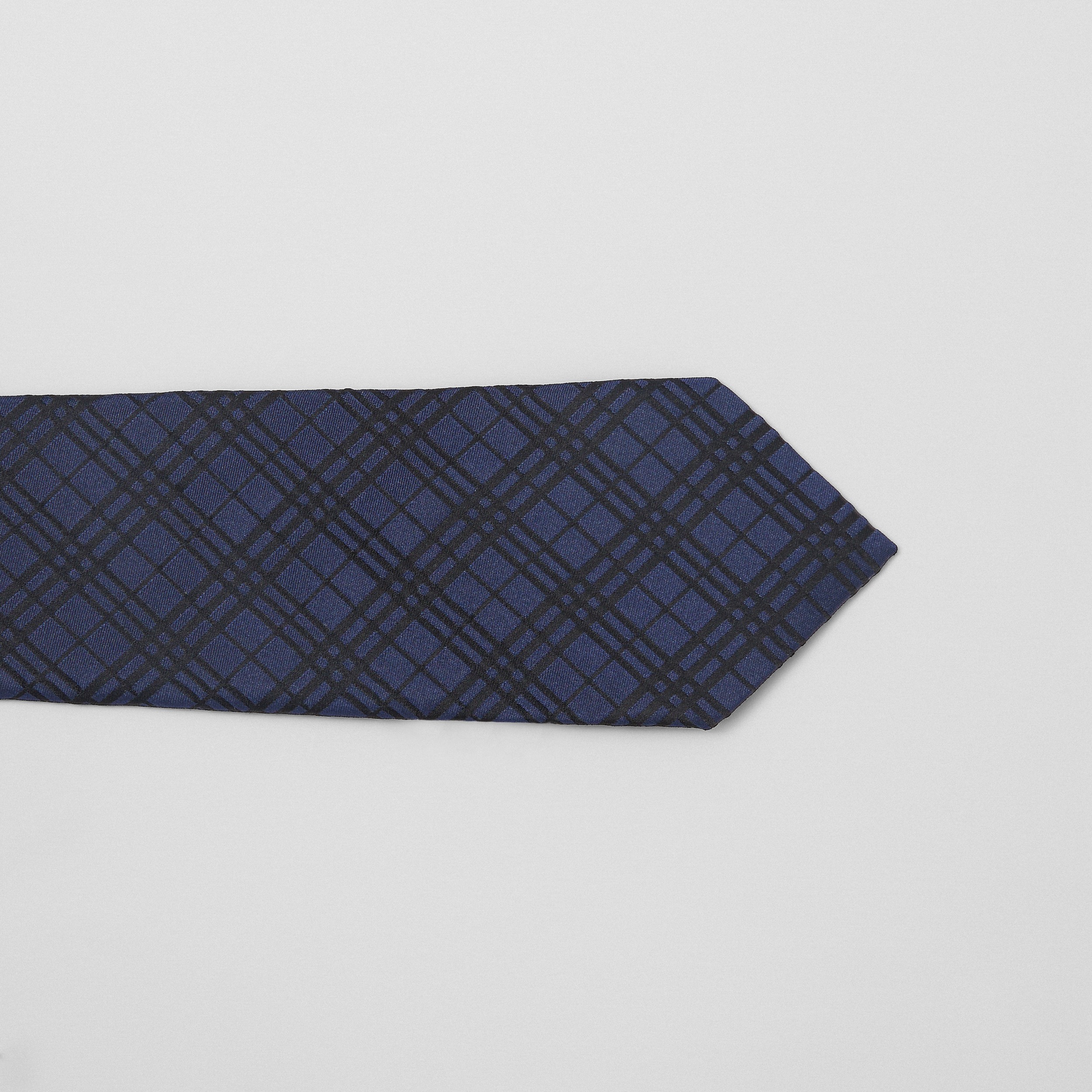 经典剪裁微型格纹提花丝缎领带 (海军蓝) - 男士 | Burberry® 博柏利官网 - 2