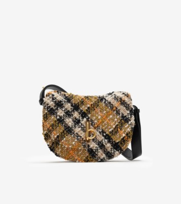 【BURBERRY】Rocking Horse キルティングバッグ☆関税込 Medium Rocking Horse Bag in Sand - Women | Burberry® Official