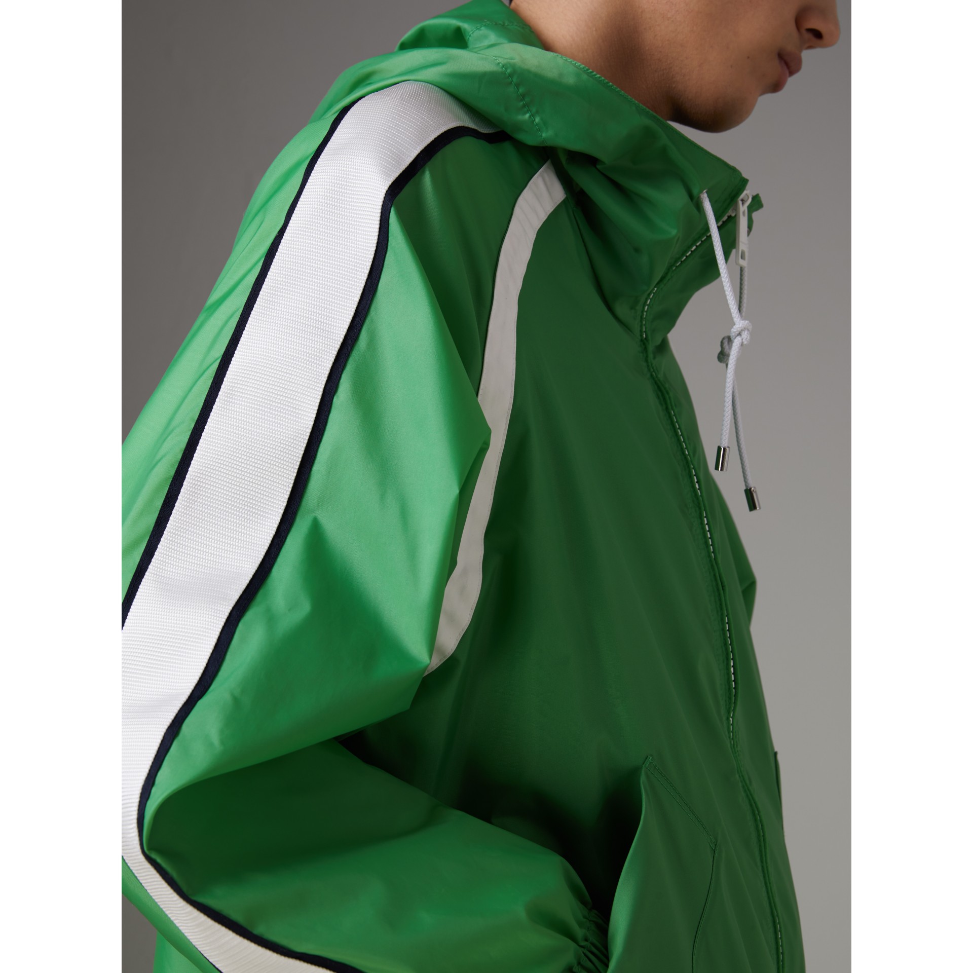 Stripe Detail Showerproof Hooded Jacket in Bright Pigment Green Men