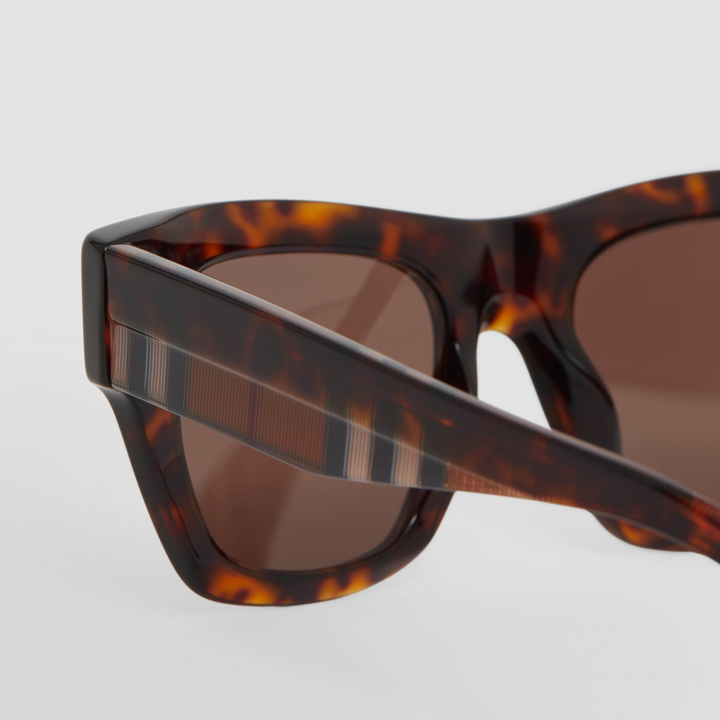 Eckige Sonnenbrille aus Bio-Acetat (Dunkles Schildpattfarben) - Herren | Burberry® - 2