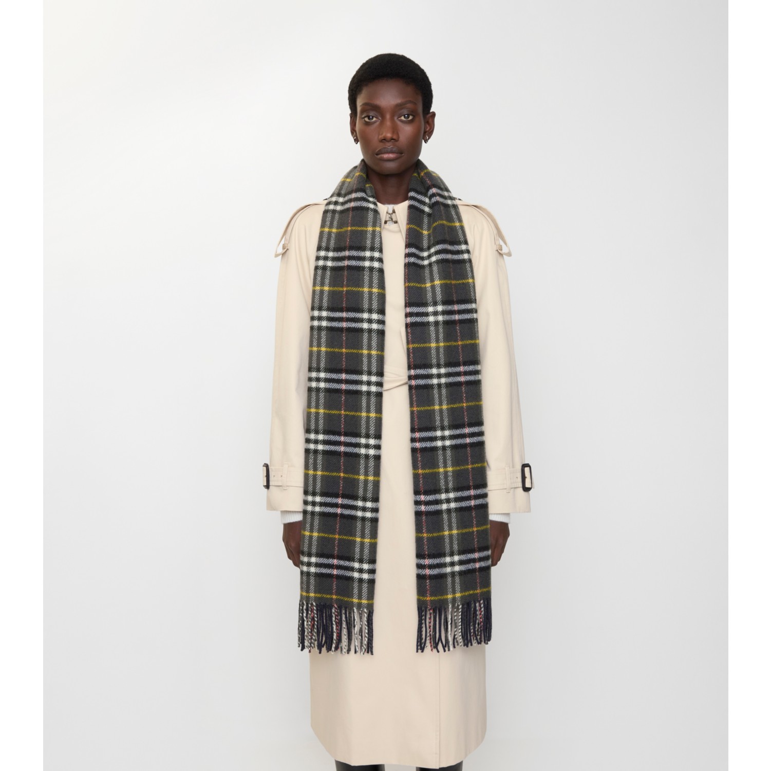 Check British Wool Scarf in Navy | Burberry® Official
