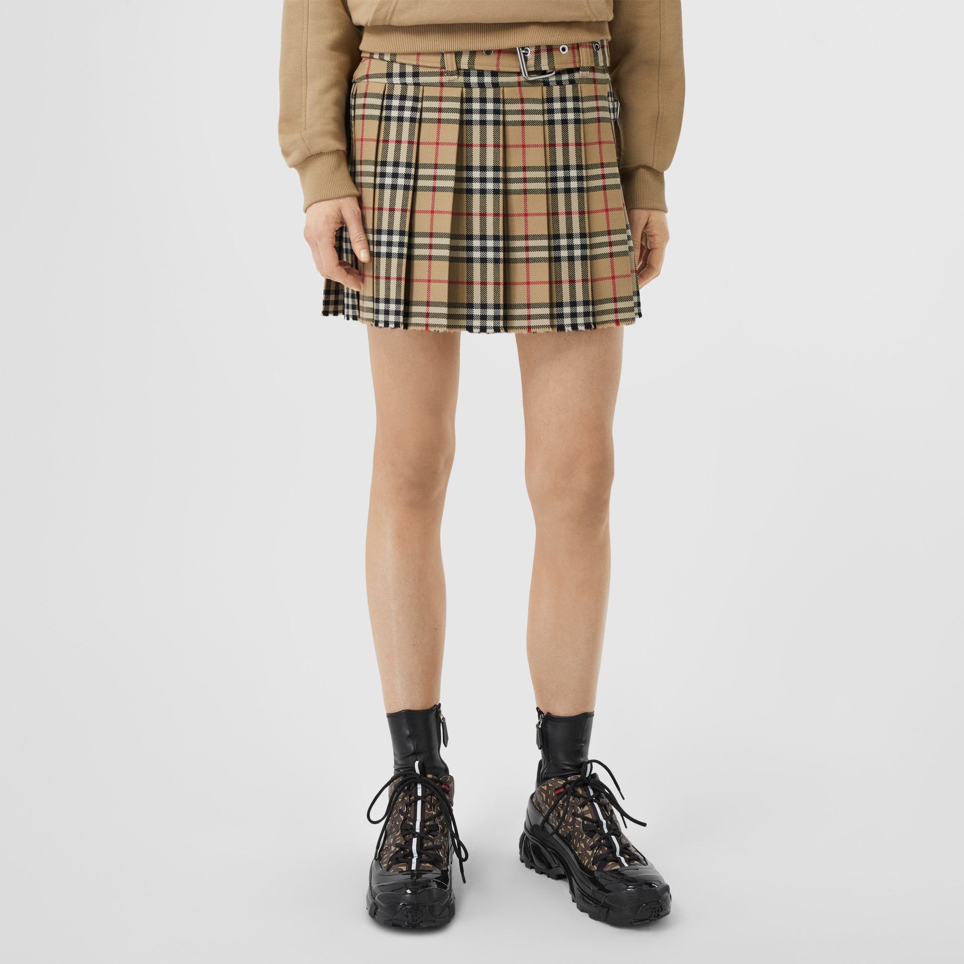Vintage Check Wool Twill Kilt in Archive Beige | Burberry United States