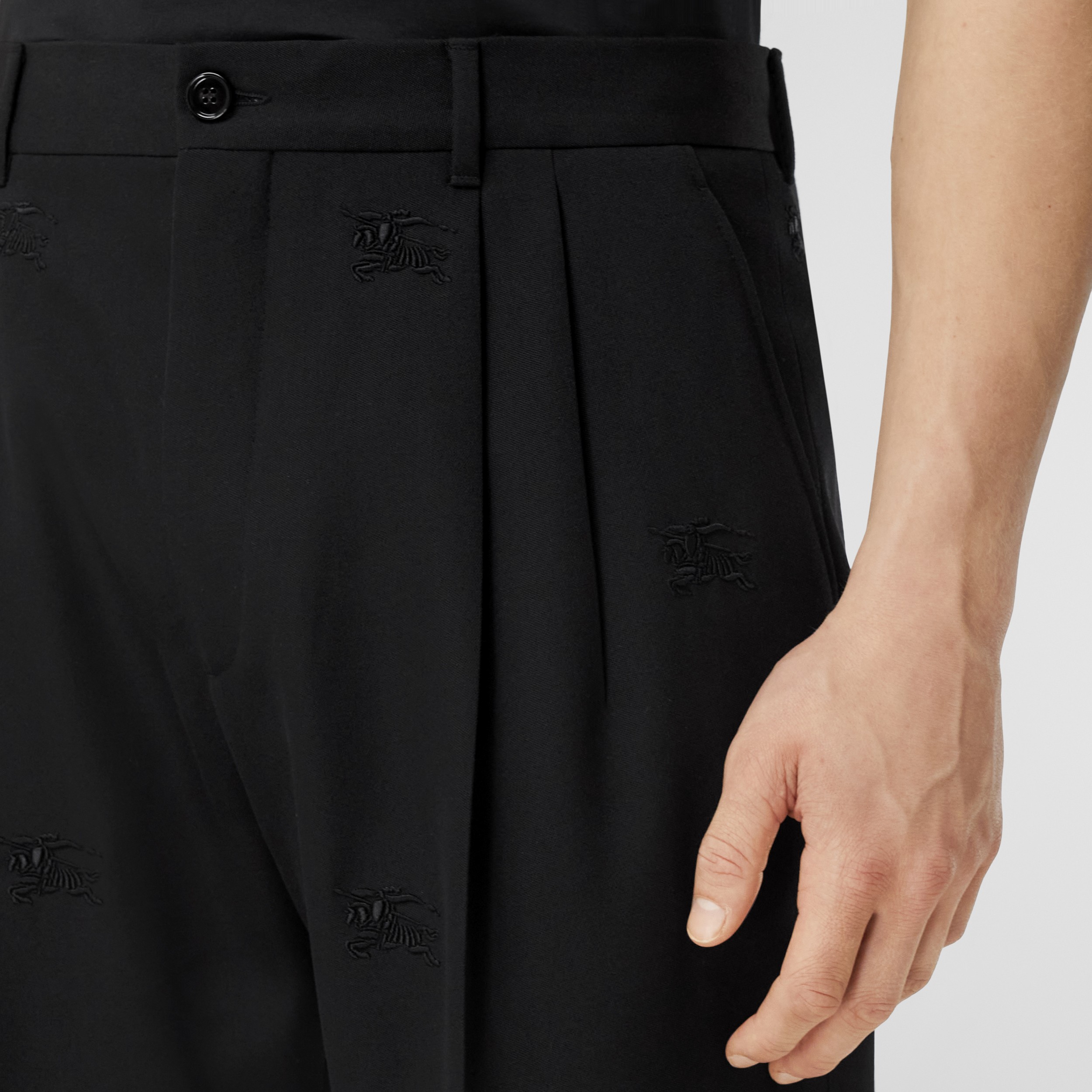 Calças estilo pantalona de lã com estampa EKD (Preto) - Homens | Burberry® oficial - 2
