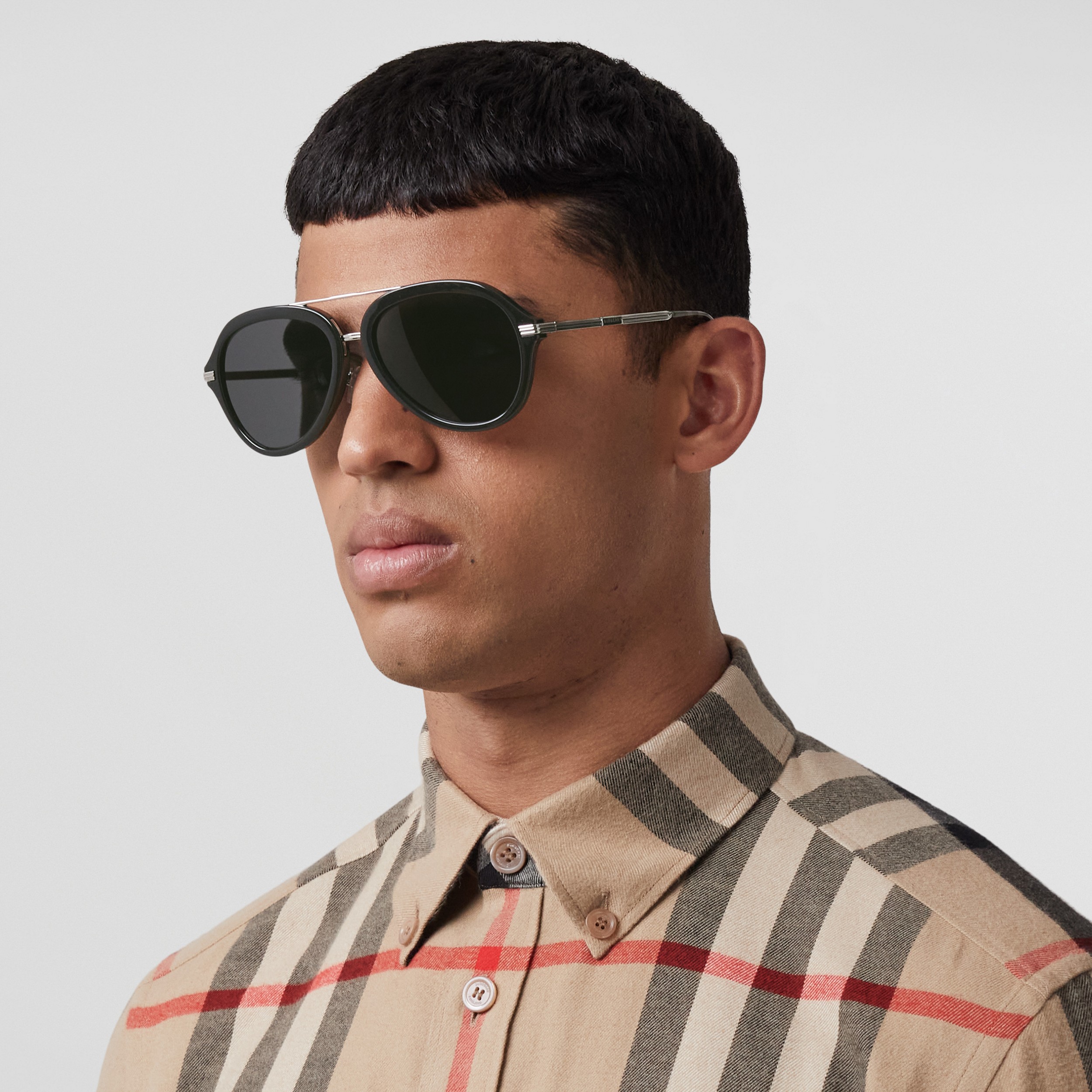 Check Detail Pilot Sunglasses in Black - Men | Burberry® Official - 3