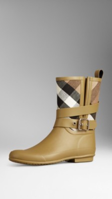 Check Detail Belted Rain Boots