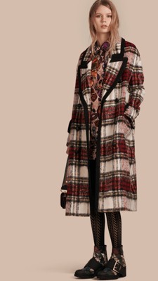 The Check Coat | Burberry