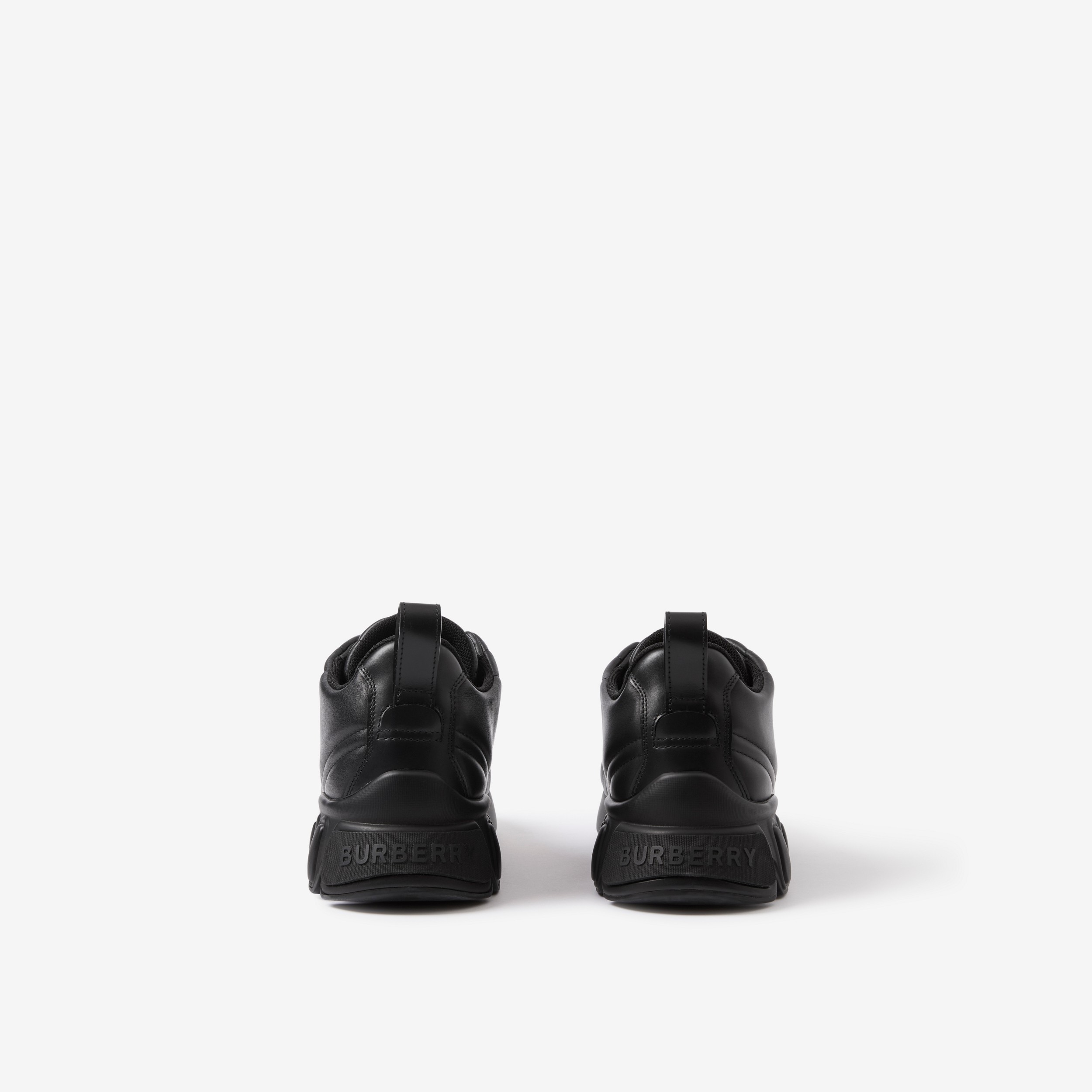 Sneakers Classic en cuir matelassé (Noir) - Femme | Site officiel Burberry® - 3
