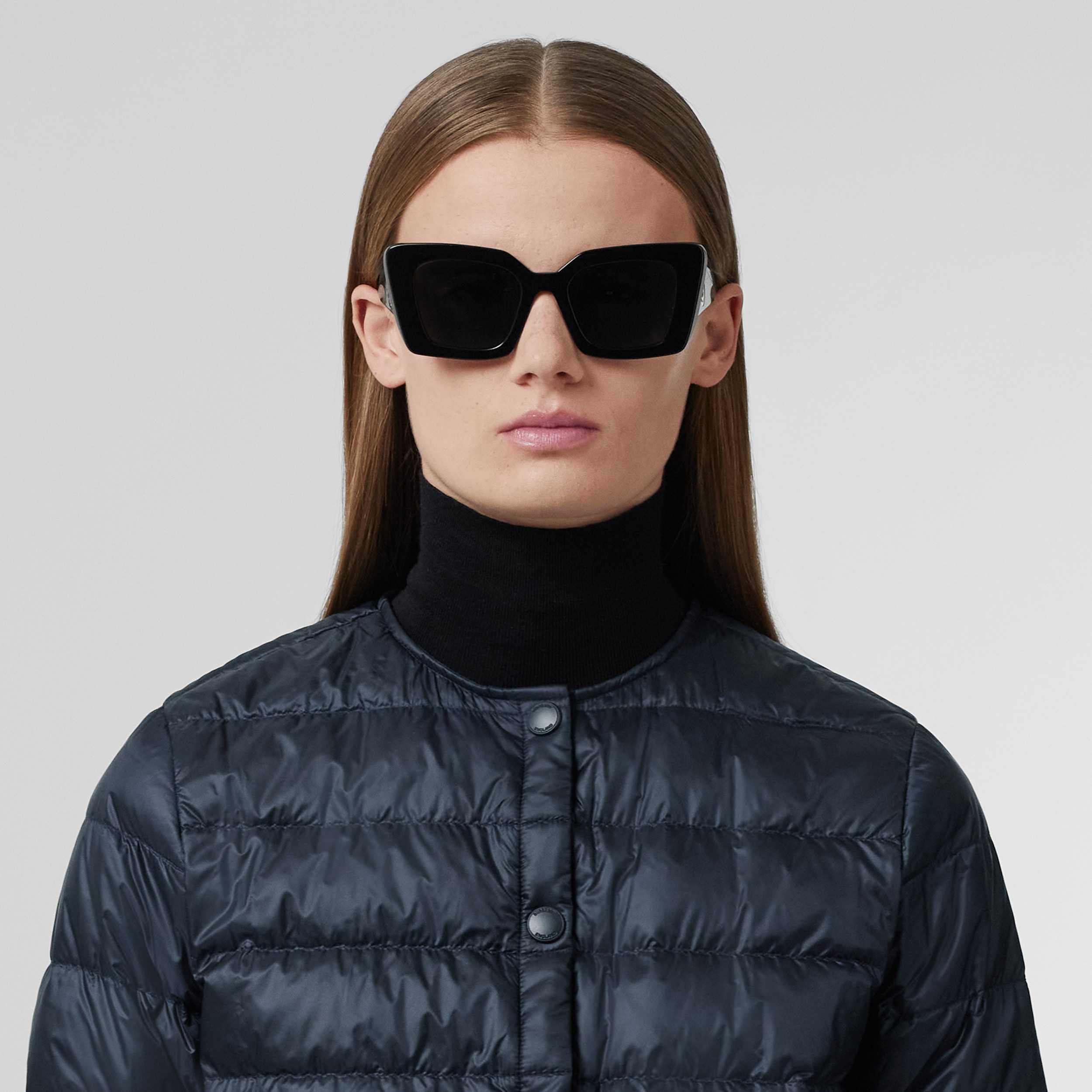Detachable Collar Nylon Puffer Coat in Midnight - Women | Burberry® Official - 2