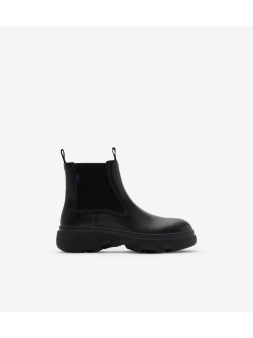 Burberry Leather Creeper Low Chelsea Boots In Black