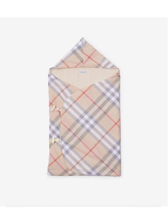 Burberry outlets blanket