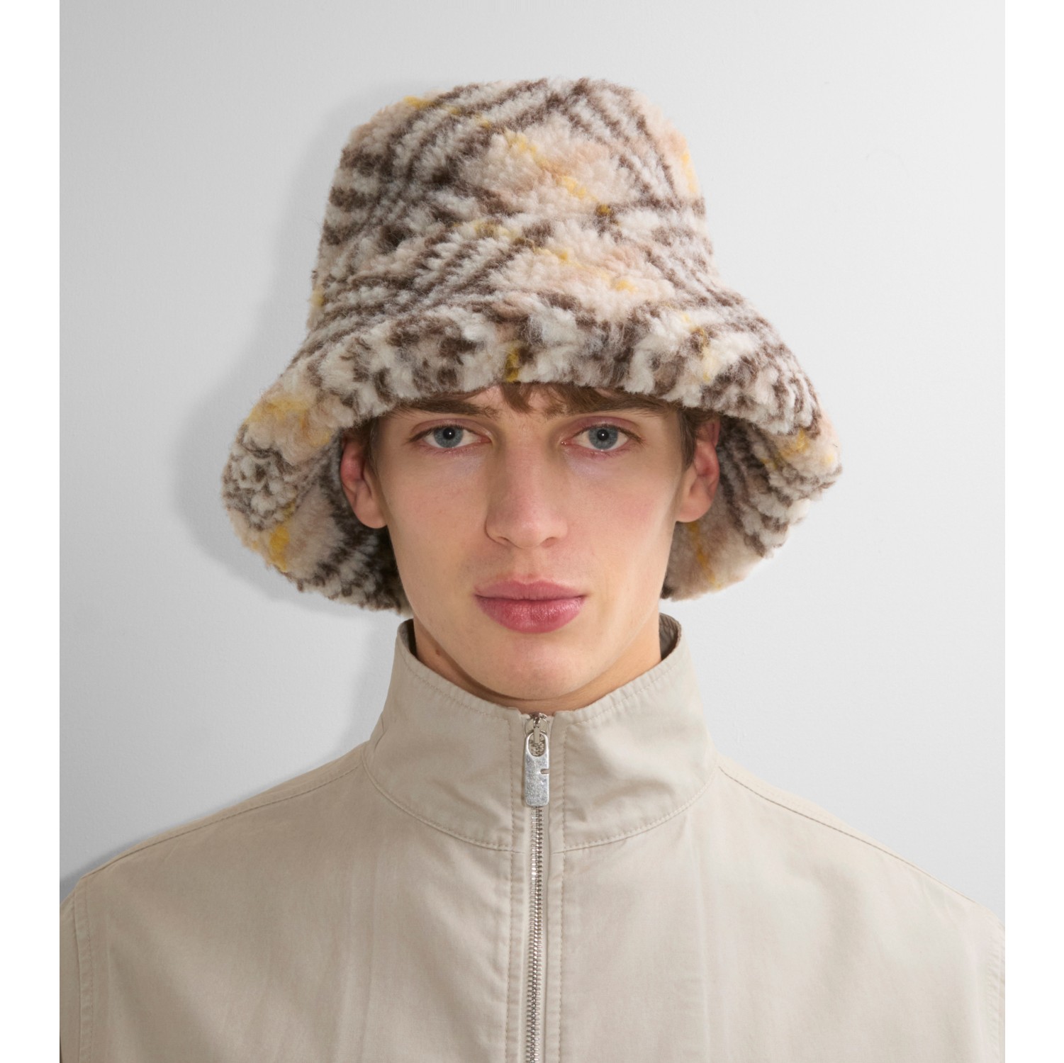 Check Fleece Bucket Hat