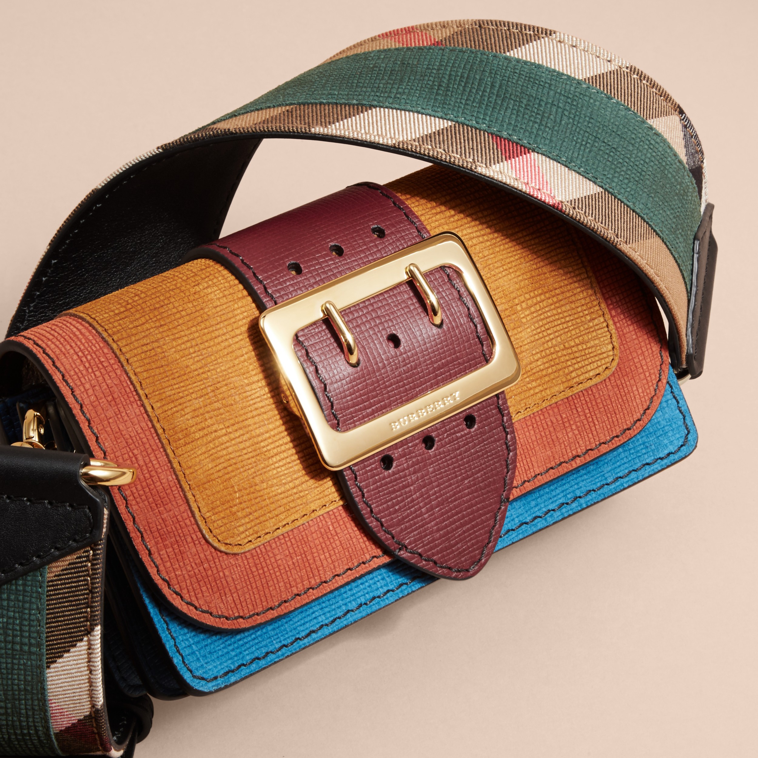 The Small Buckle Bag in Textured Leather in Cognac Burberry