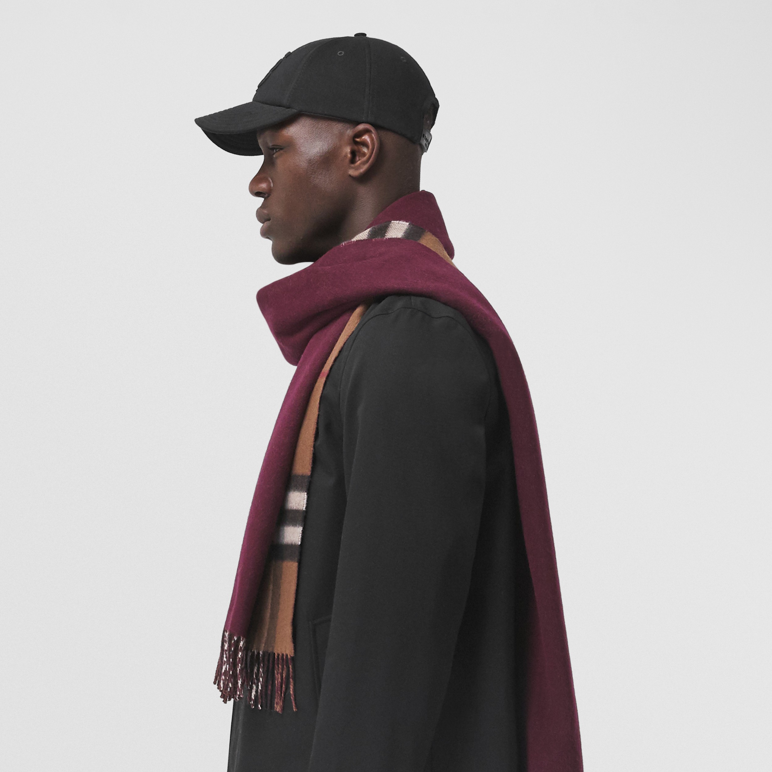Reversible Check Cashmere Scarf in Birch Brown/cherry | Burberry® Official - 4