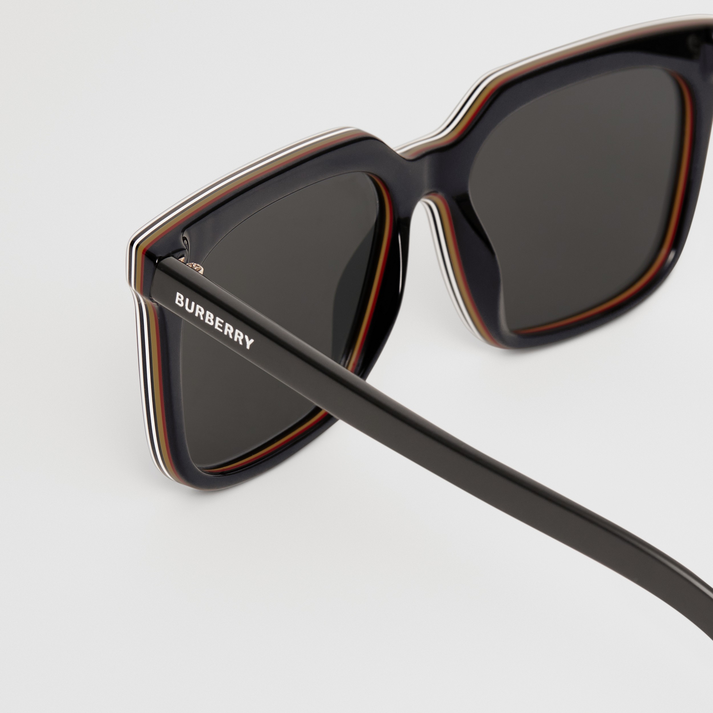 Stripe Detail Square Frame Sunglasses in Black | Burberry® Official - 2