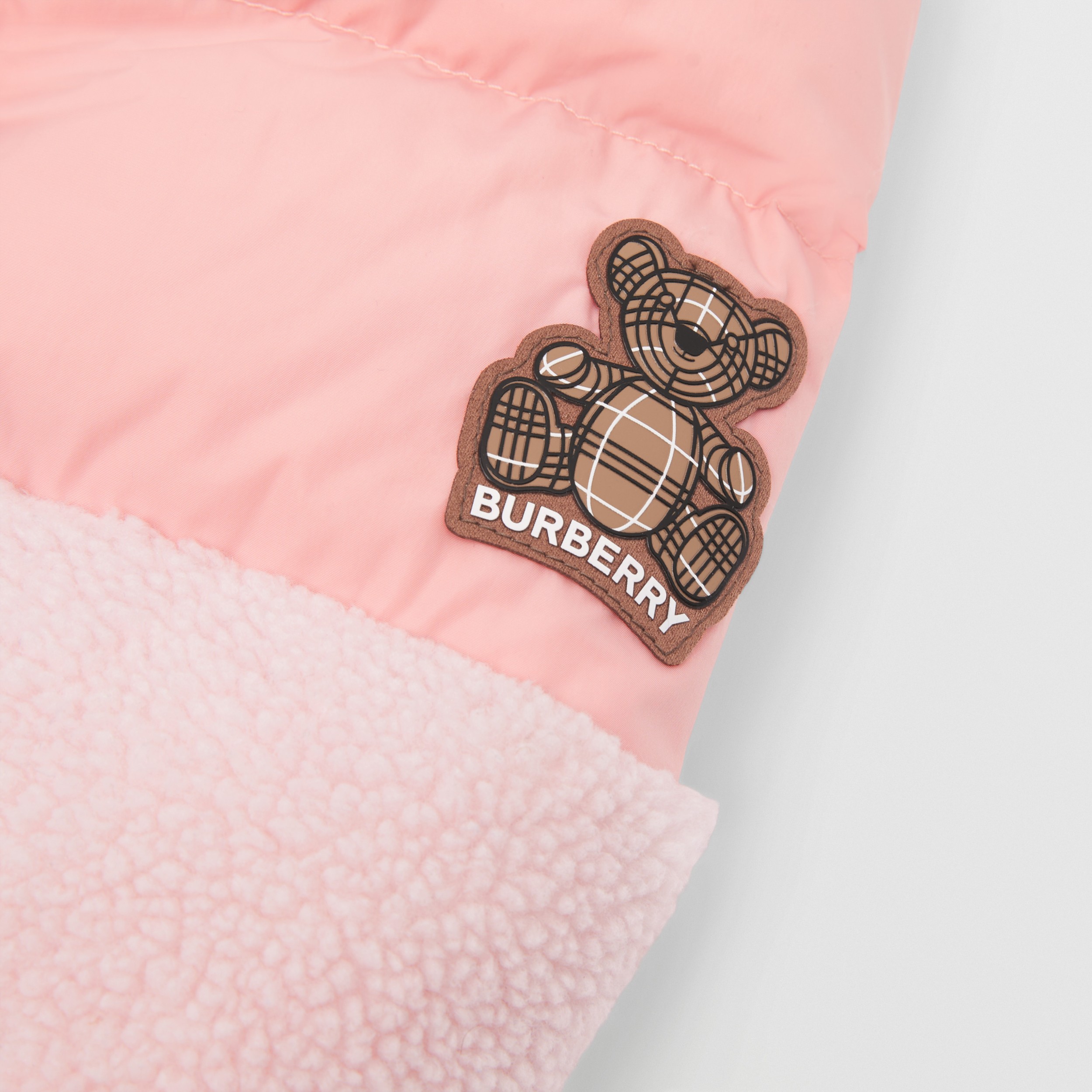 Thomas Bear Appliqué Hooded Puffer Jacket in Light Blossom Pink - Children | Burberry® Official - 2