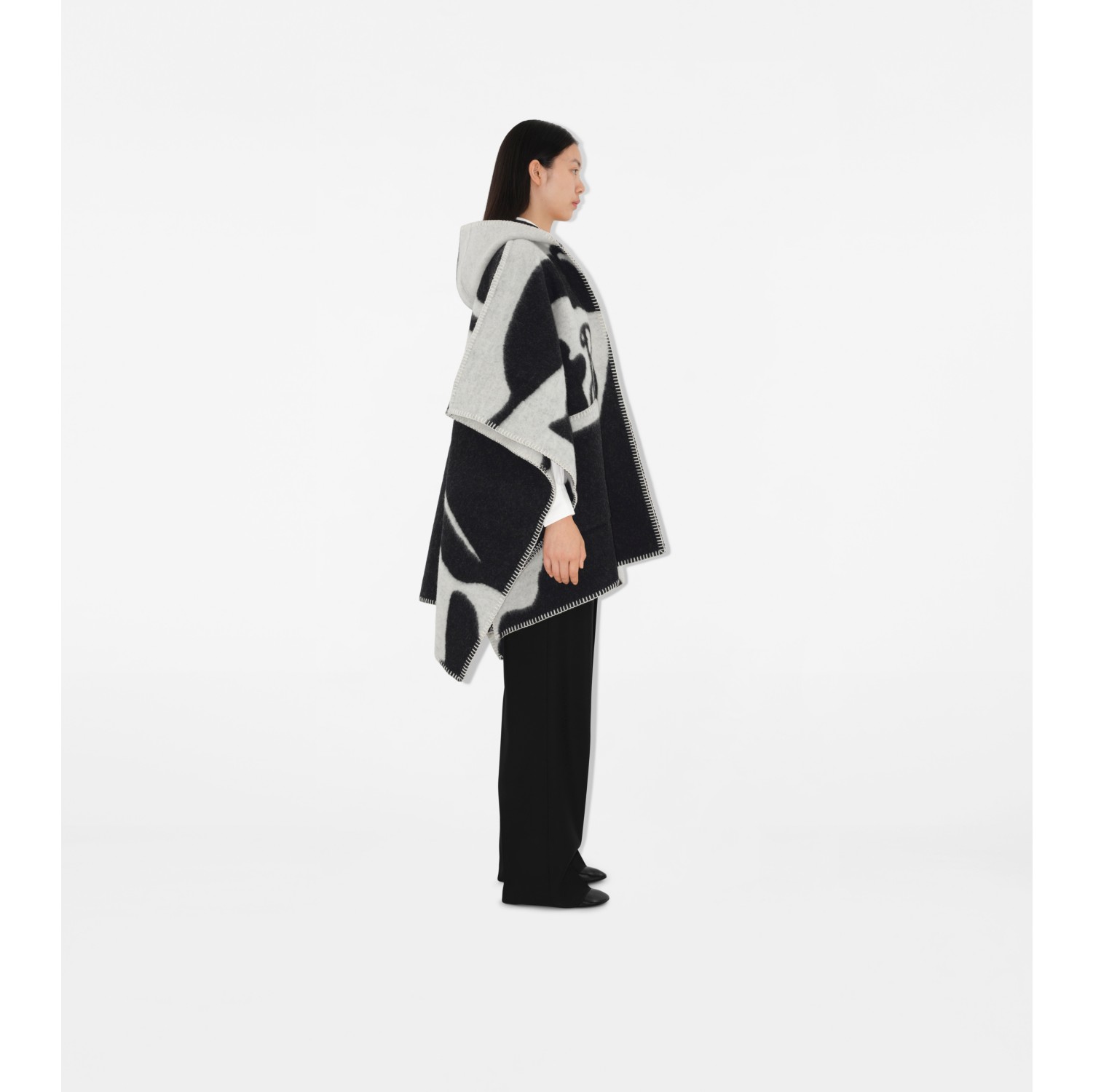 EKD Wool Cape in Black/white | Burberry® Official