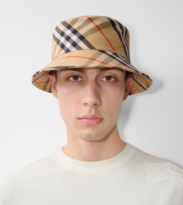 8E0CF2B6-48C5-40CA-8D69-