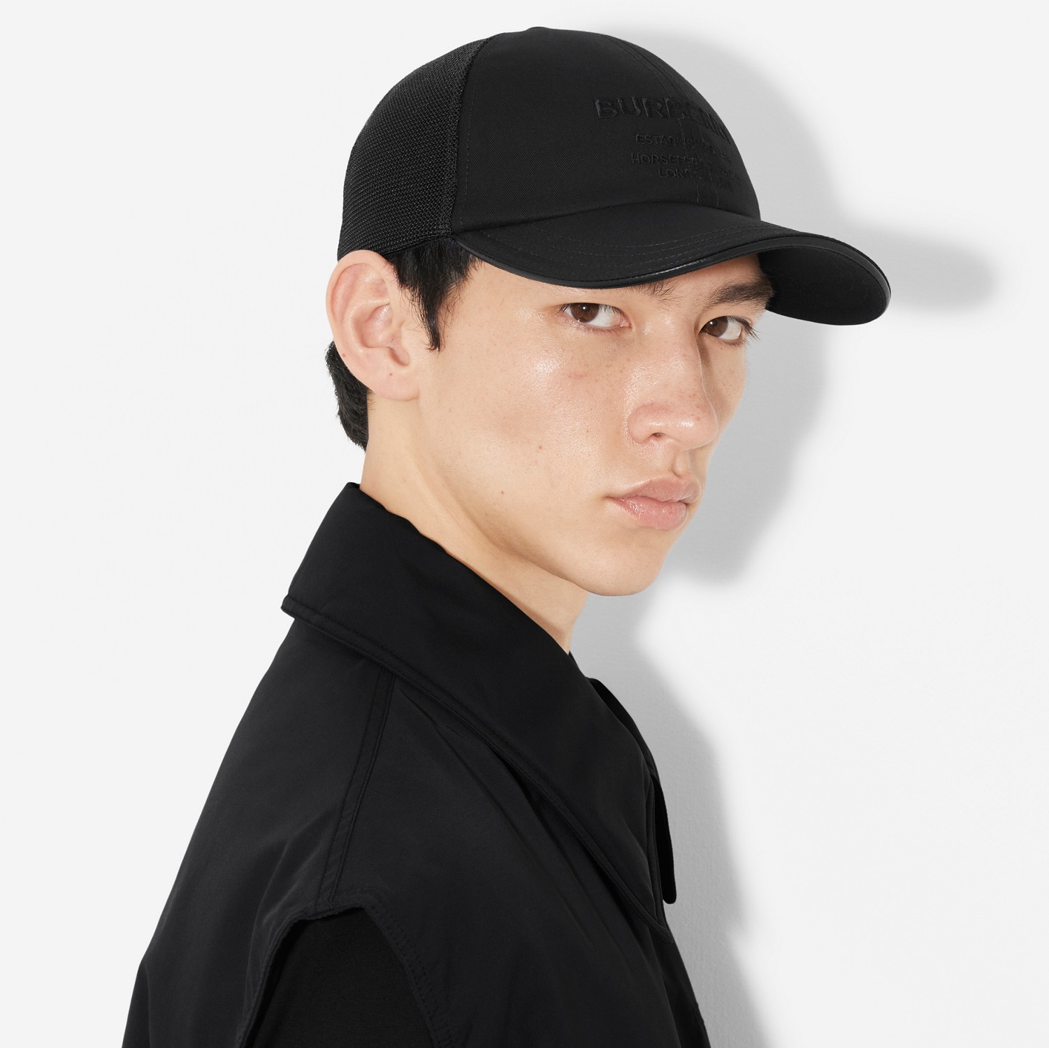 Horseferry Motif Cotton and Mesh Baseball Cap in Black | Burberry® Official
