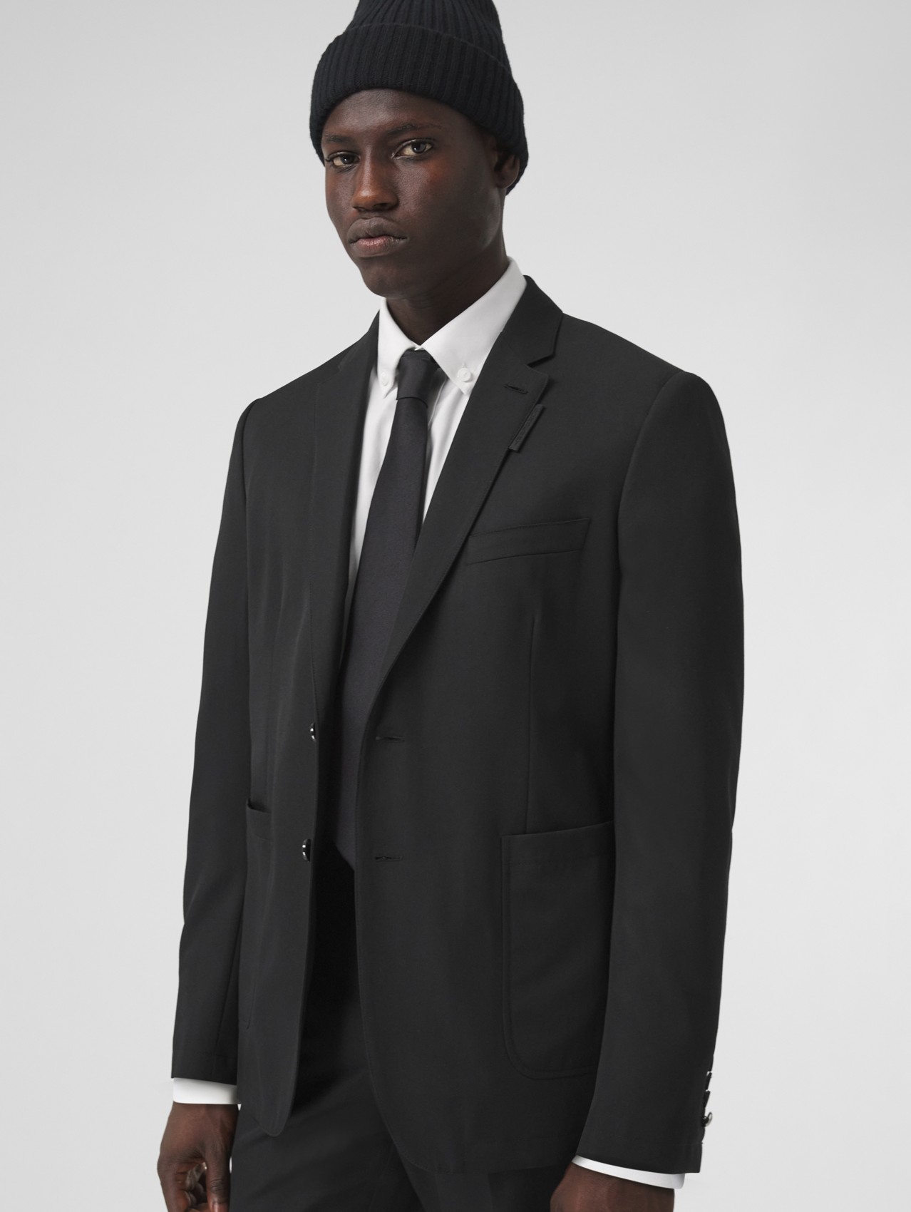 Chaqueta de vestir entallada en lana técnica (Negro)