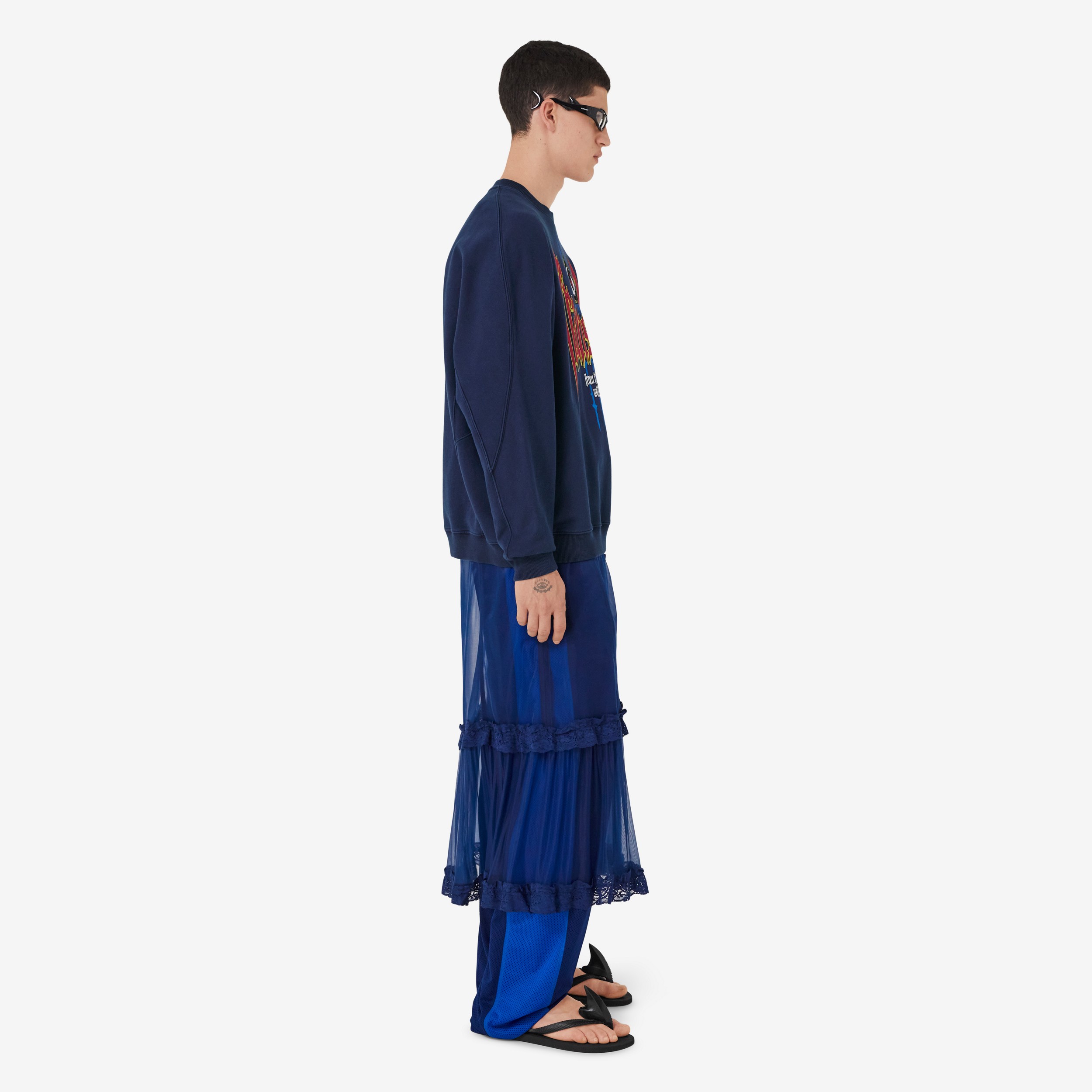 Suéter oversize de algodão com estampa de slogan (Azul Marinho Crepúsculo) - Homens | Burberry® oficial - 3