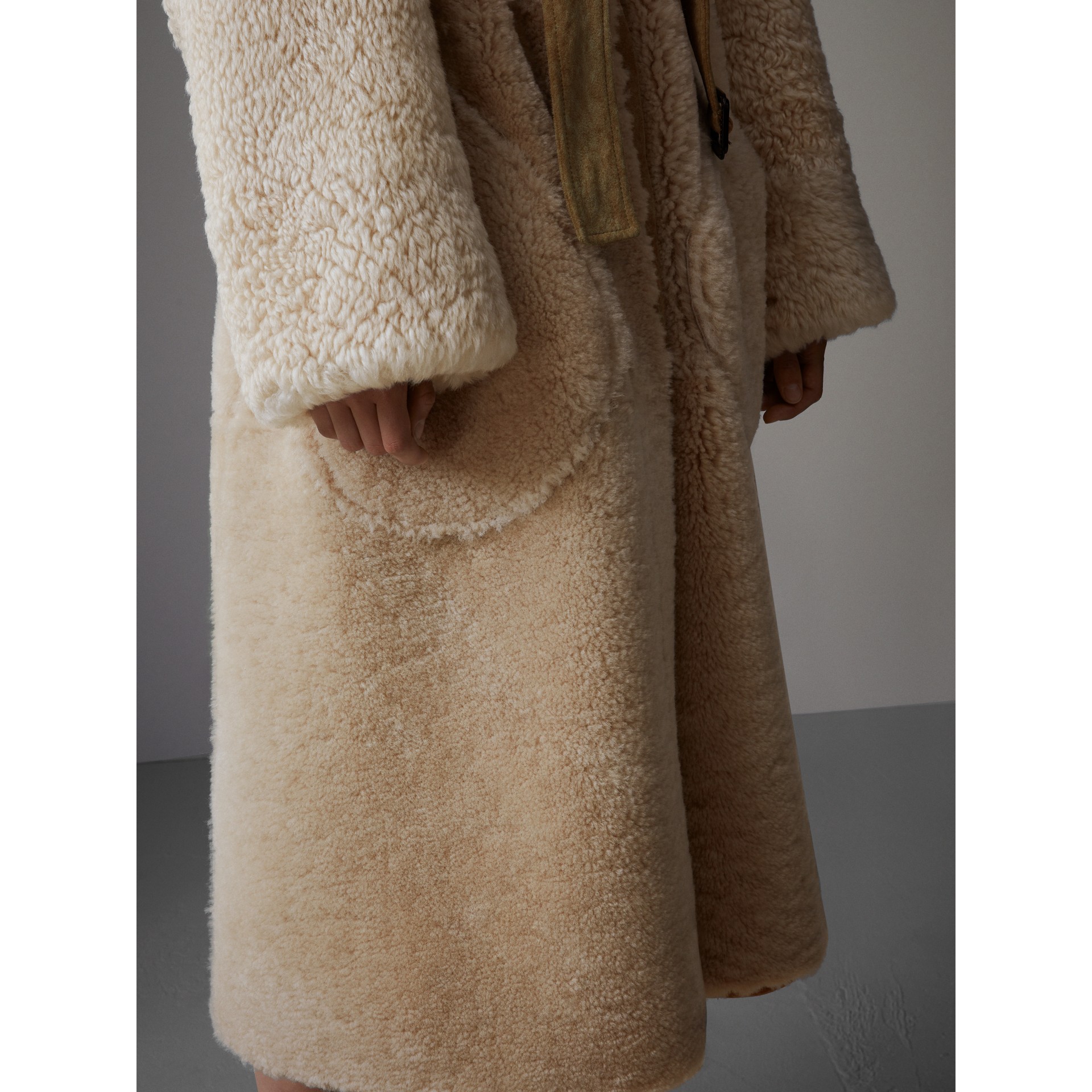 Shearling Oversized Belted Coat in Camel/off White Women Burberry
