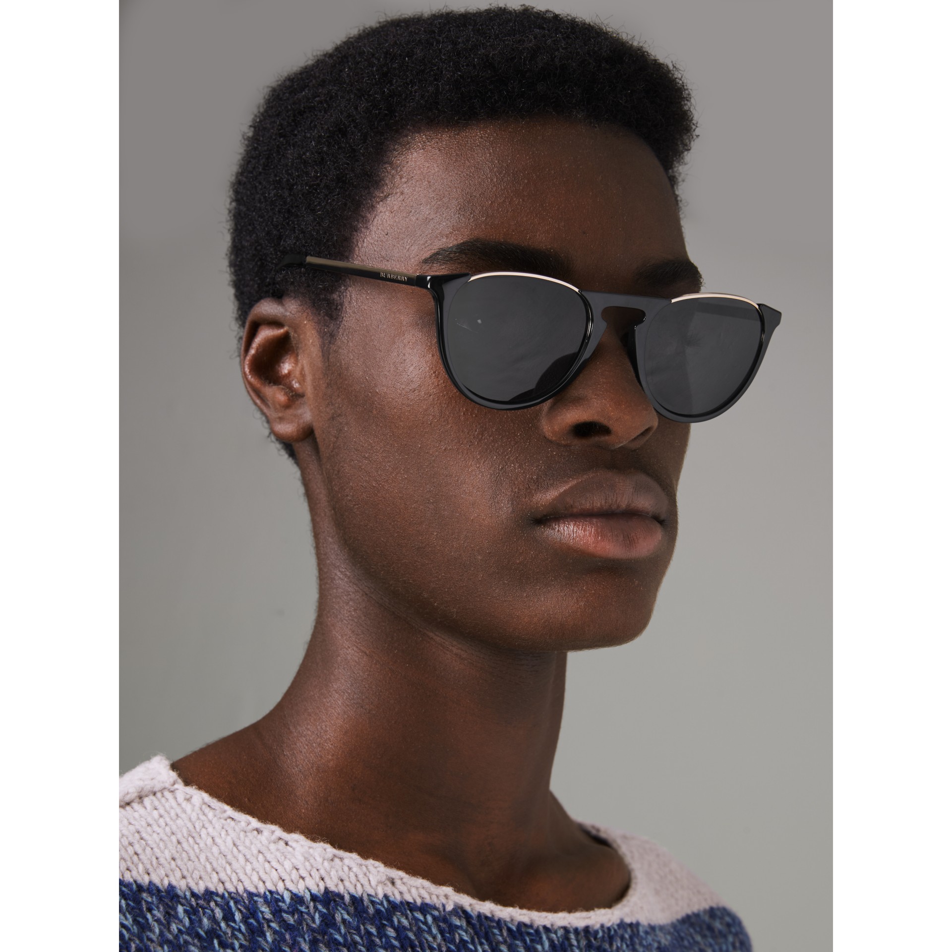 burberry keyhole round frame sunglasses