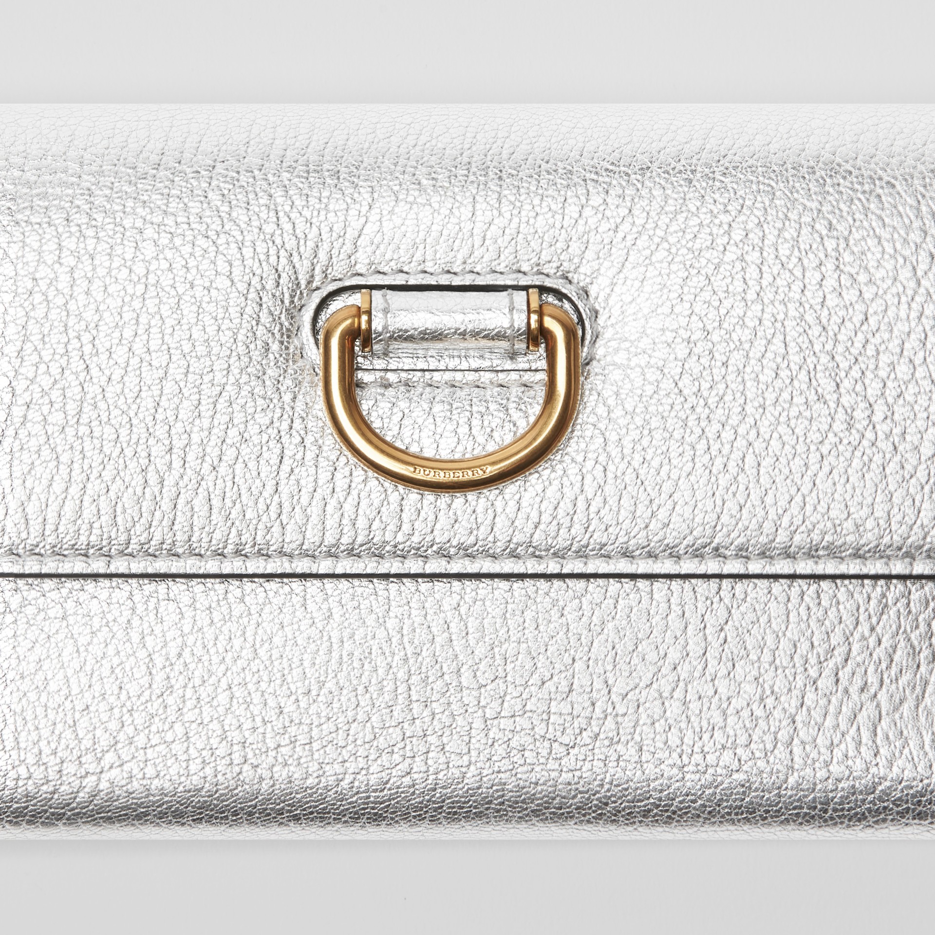 Dring Metallic Leather Continental Wallet in Silver Women Burberry