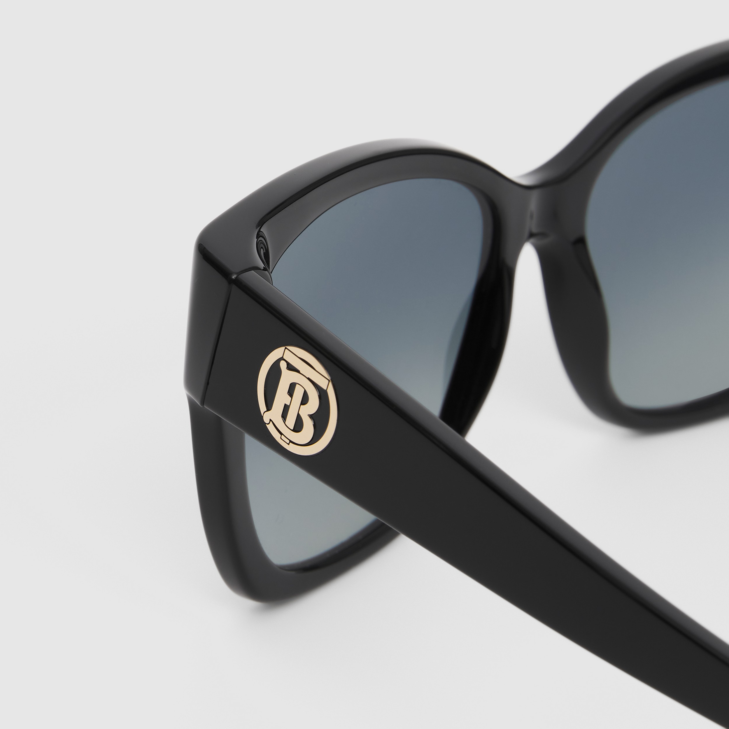 Sonnenbrille mit eckigem Gestell und Monogrammmotiv (Schwarz) - Damen | Burberry® - 2