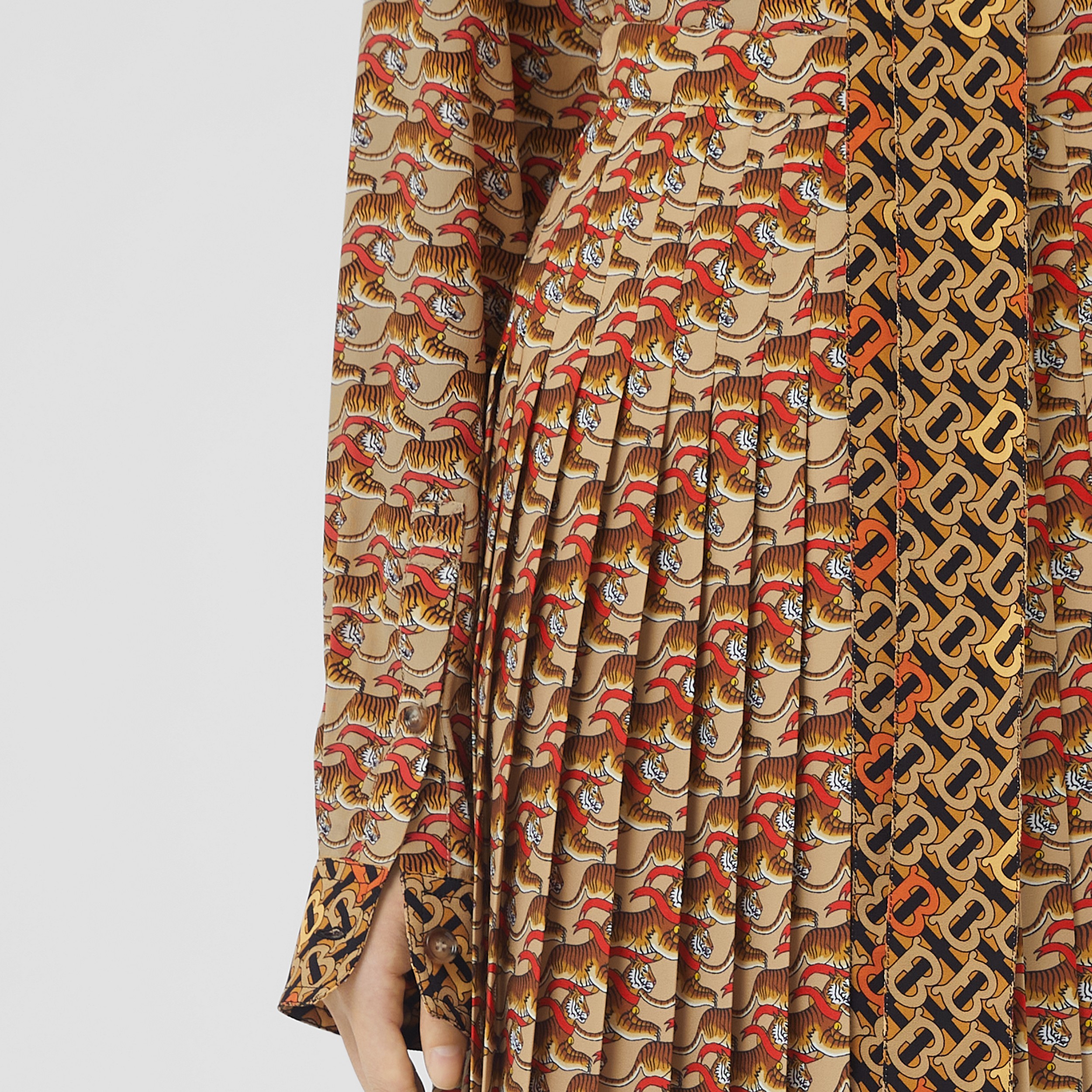 Tiger Print Pleated Skirt in Honey Beige - Women | Burberry® Official - 2