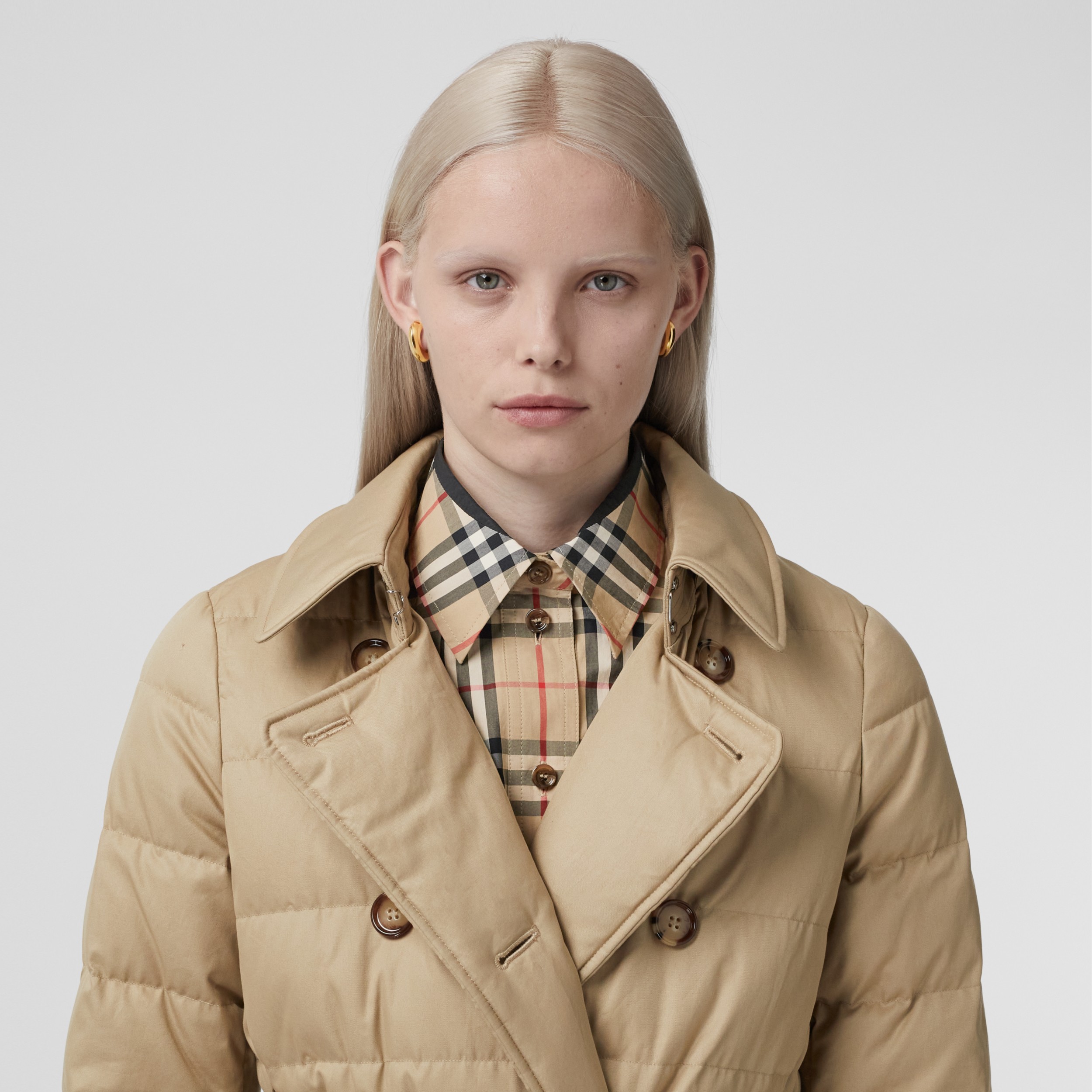 Abrigo de plumas en algodón de gabardina con capucha extraíble (Miel) -  Mujer | Burberry® oficial