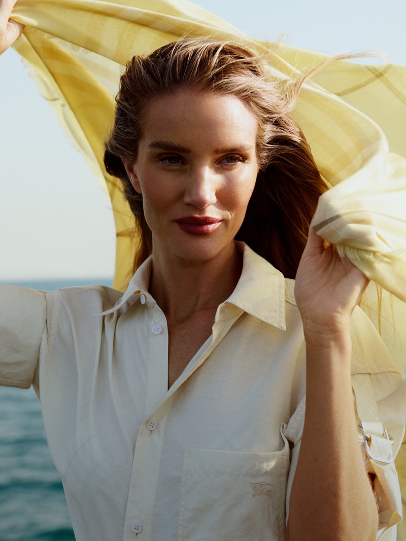 Rosie Huntington-Whiteley wearing Regular Fit Silk Blend Shirt in Off white