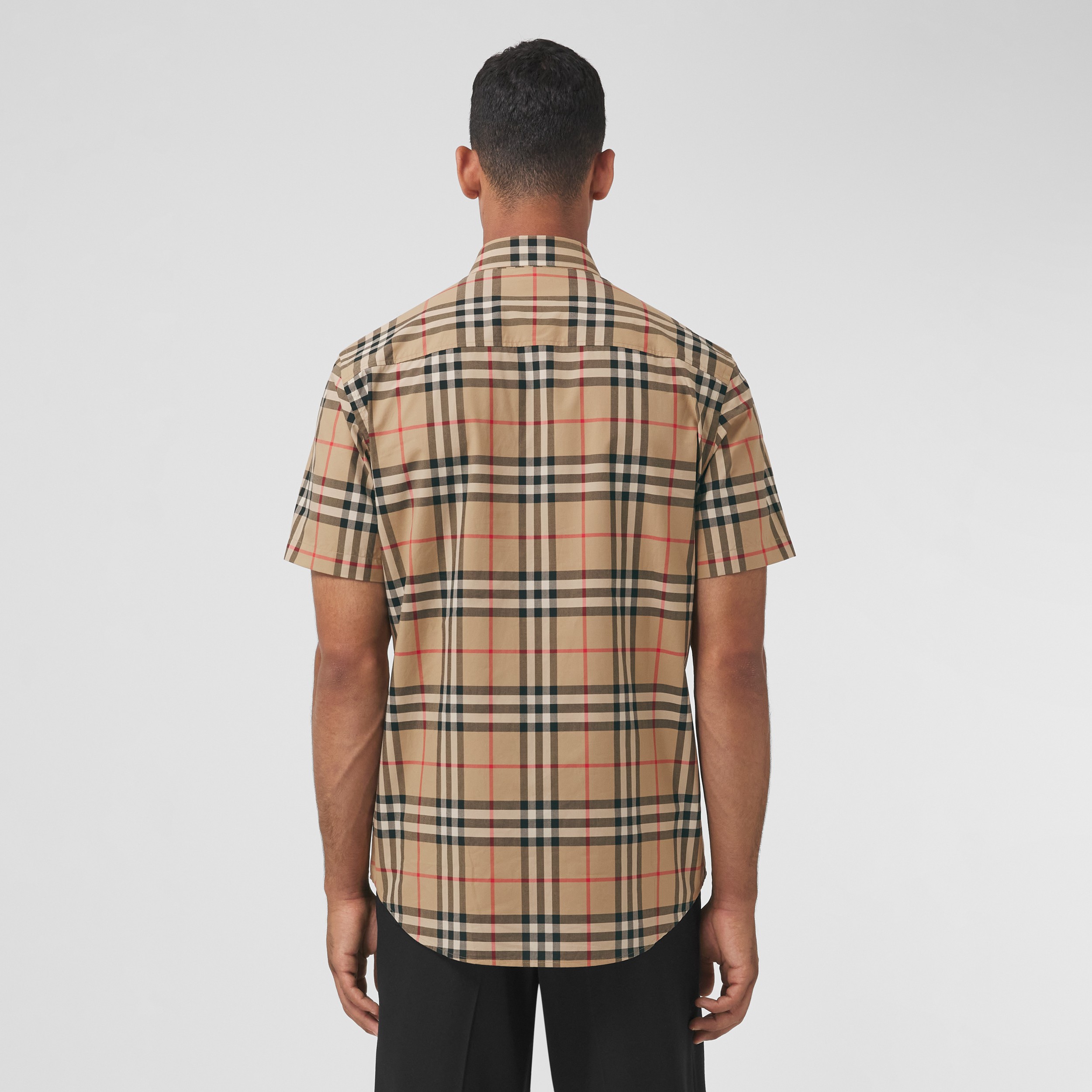 Camisa de popeline de algodão Check com mangas curtas (Bege Clássico) - Homens | Burberry® oficial - 3