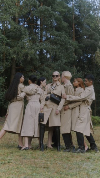【驚きの値段で】 バーバリー トレンチコート Burberry - トレンチコート