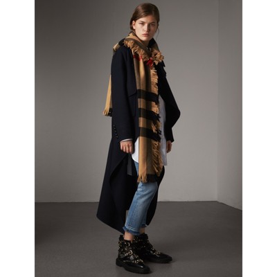 burberry fringe wool scarf