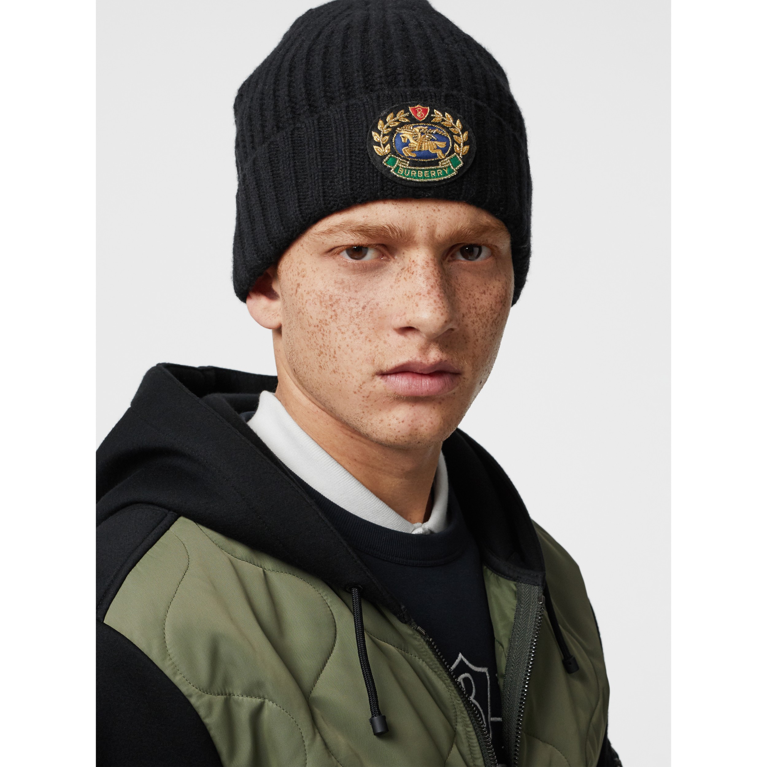 Embroidered Crest Rib Knit Wool Cashmere Beanie in Black | Burberry ...