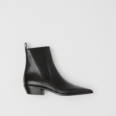 Leather Point-toe Chelsea Boots in 