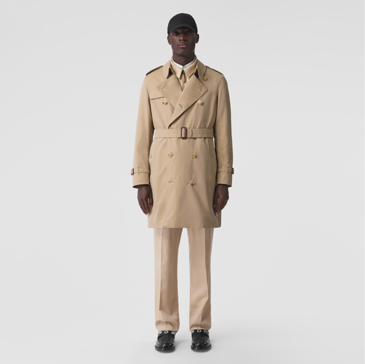 The Mid-length Chelsea Heritage Trench Coat in Honey - Men