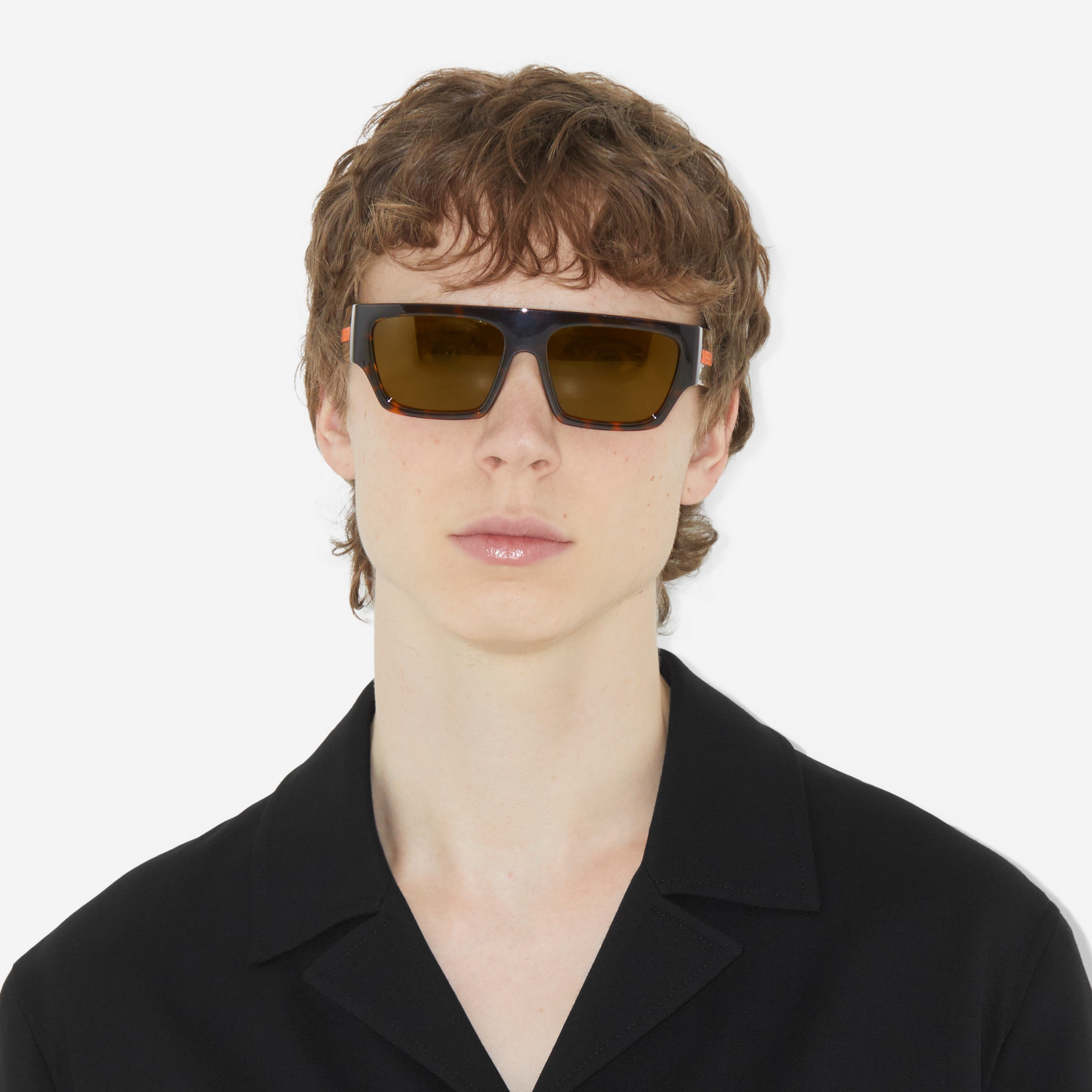 Óculos de sol com armação quadrada (Casco  Tartaruga) | Burberry® oficial - 4
