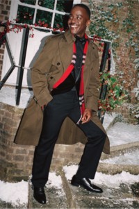 Burberry Festive 2025 Campaign featuring Ncuti Gatwa wearing a Men's Trench Coat.