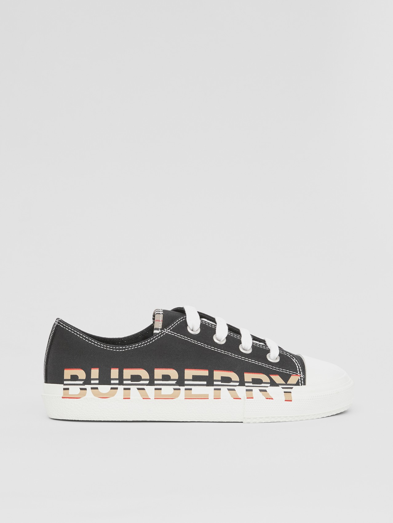 Sneaker aus Baumwollgabardine mit Burberry-Logo im Streifendesign (Schwarz)