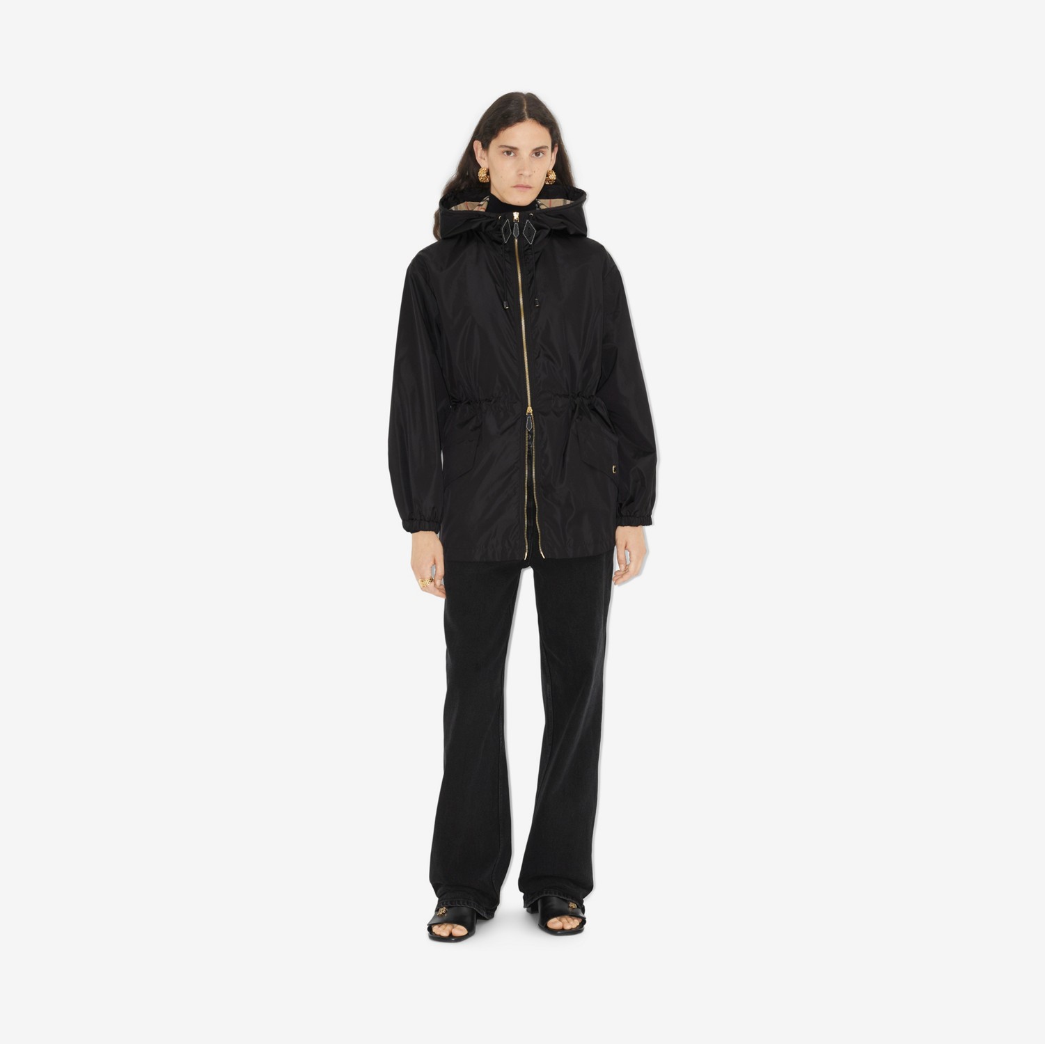 Jaqueta de nylon com capuz (Preto) - Mulheres | Burberry® oficial