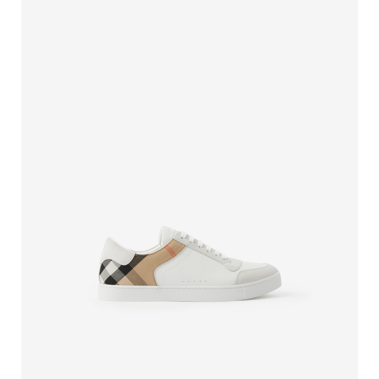 Burberry shop white shoes