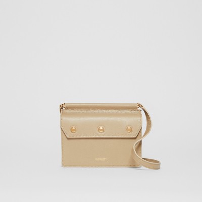 burberry baby title pocket