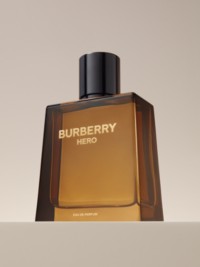 Frasco de la fragancia Burberry Hero